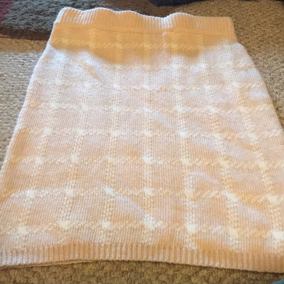 NWOT English Factory Pink and white skirt - Picture 6 of 11